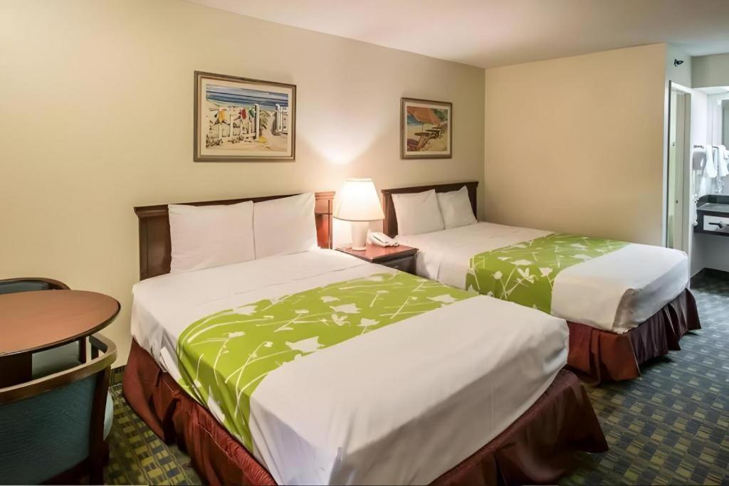 Quality Inn Celebration Exterior foto