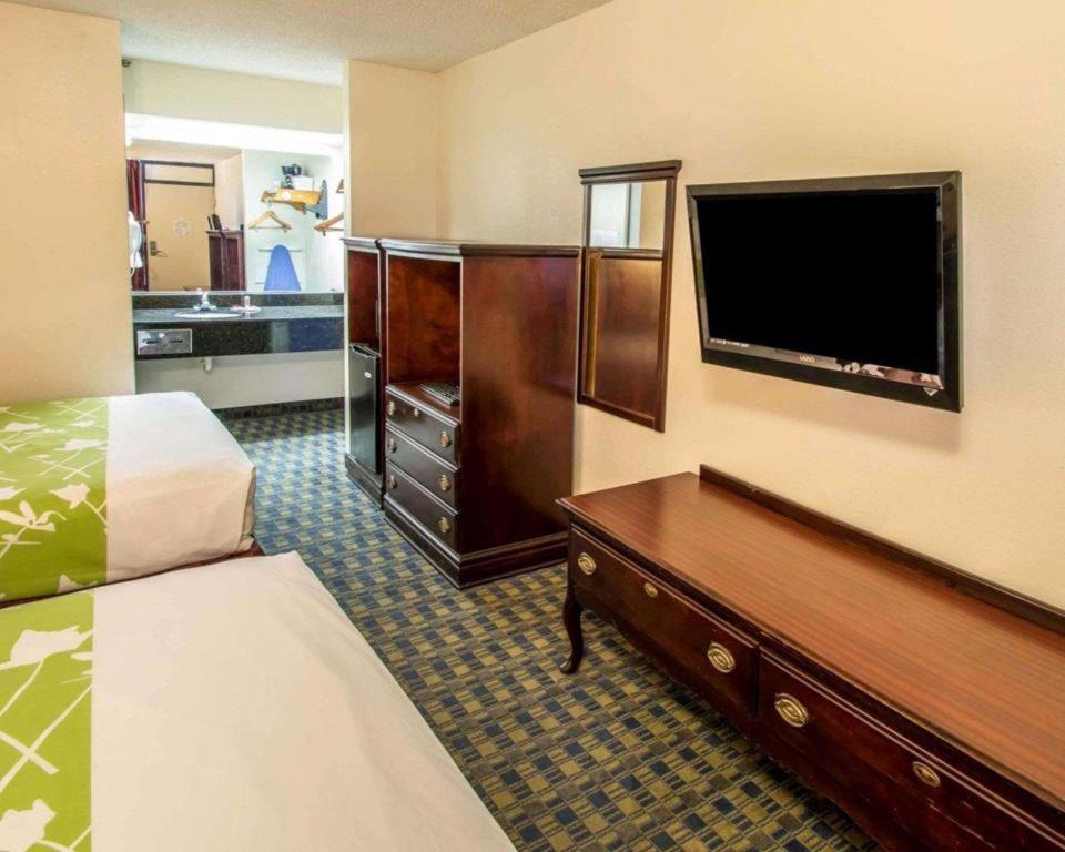 Quality Inn Celebration Exterior foto
